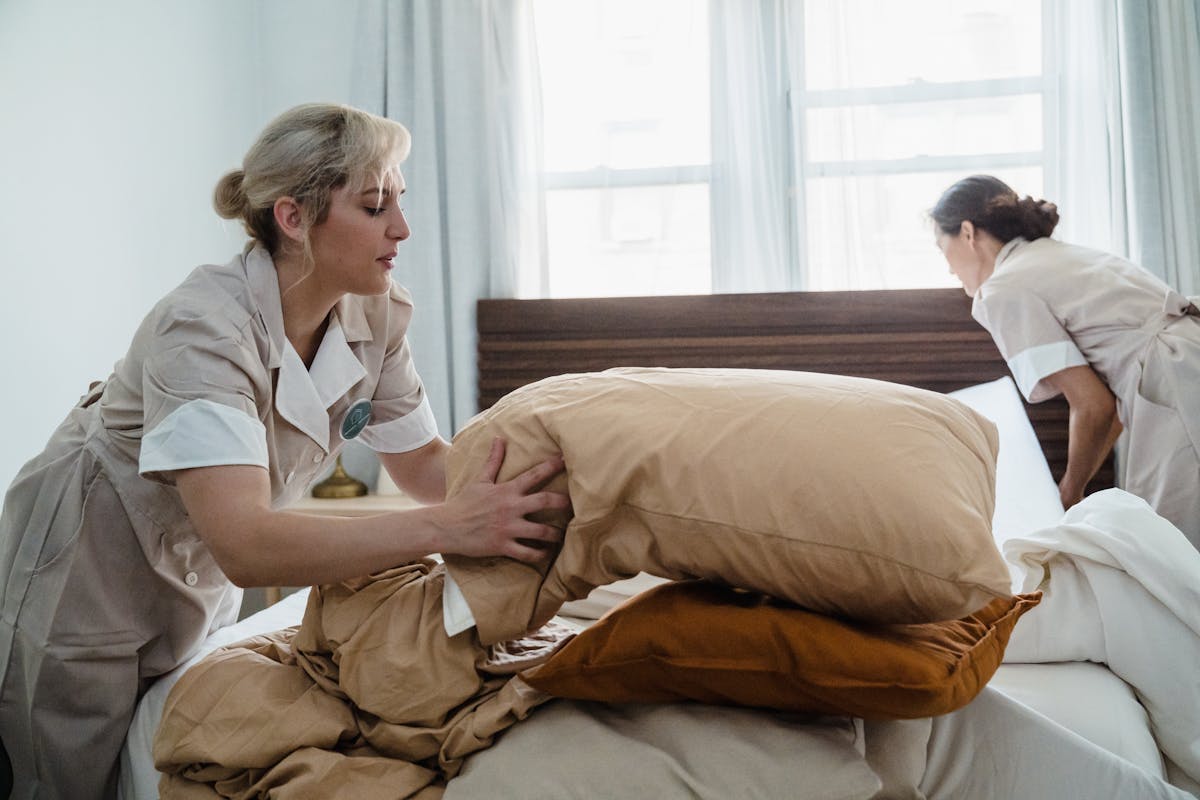Professional hospitality cleaning transforming hotel environments